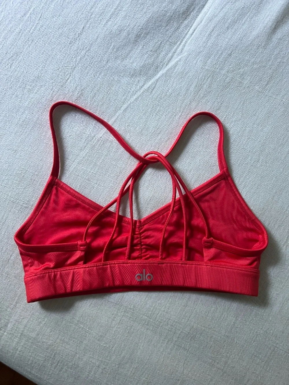 Alo Yoga Sunny Strappy Yoga Sports Bra